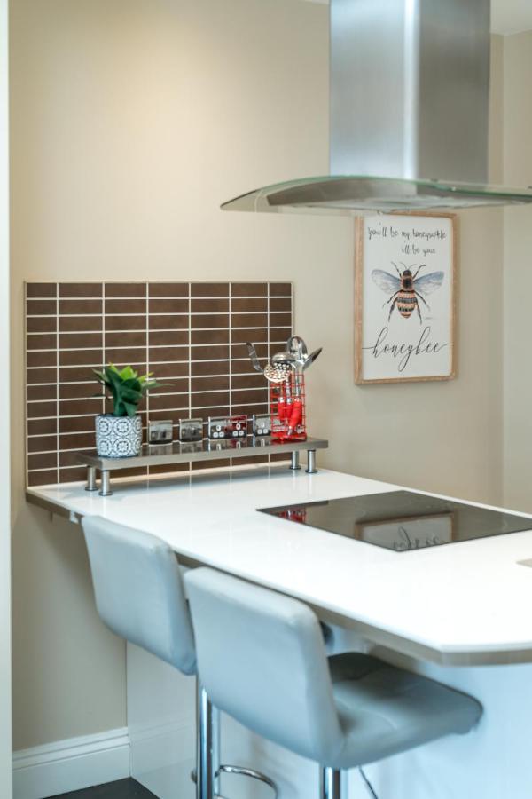 Spacious 2 Bedroom Apartment - Sleeps 6 Brighton Dış mekan fotoğraf